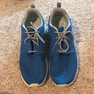 Blue Nike size 11 mens shoe